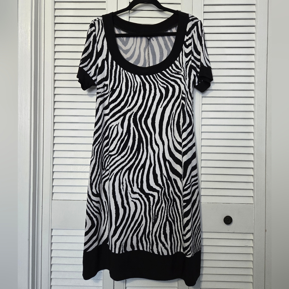 🟢 Zebra Print Dress size XL